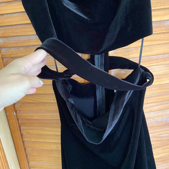 NEW Tiger Mist Candice Black Velvet Cutout Dress - Picture 8 of 13